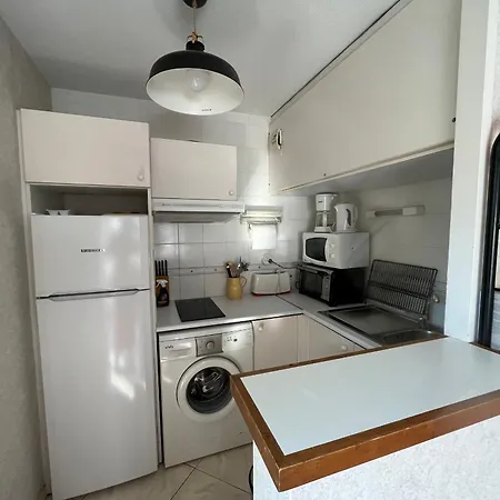 Apartment T1 Bis A Arcachon, 300m De Pereire, Terrasse Et Jardinet - Fr-1-319-59